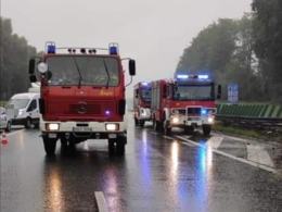 Osobówka uderzyła w bariery energochłonne na A4