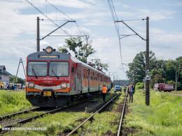 Zignorował znak STOP wjechał wprost pod nadjeżdżający pociąg