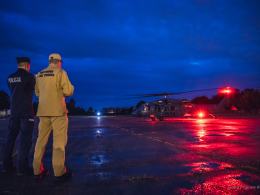Strażacy i policjanci z Polski już wspierają objęty pożarami region w Turcji