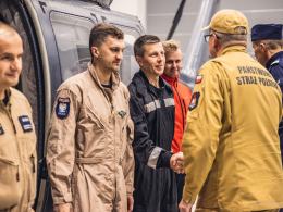 Strażacy i policjanci z Polski już wspierają objęty pożarami region w Turcji