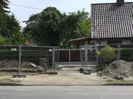 Prace na Głogowskiej odcięły mieszkańcom możliwość wjazdu na swoje posesje