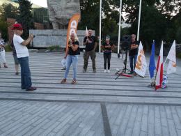 Spontaniczny protest na Placu Wolności w Opolu