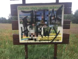 Wulgarne napisy w gminie Popielów. Nagroda za wskazanie sprawcy