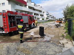Pożar samochodu na budowie drogi łączącej Bielską i Sieradzką