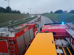Zderzenie dwóch ciężarówek na A4. Jeden z kierowców trafił do szpitala
