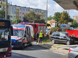 Śmiertelny wypadek na rondzie w Opolu. Nie żyje 70-letni kierowca