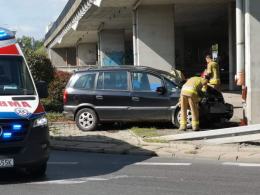 Śmiertelny wypadek na rondzie w Opolu. Nie żyje 70-letni kierowca