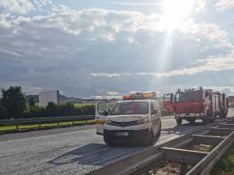 Wypadek na A4. Pijany kierowca ciężarówki wjechał w samochód osobowy
