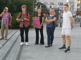 Na Placu Wolności demonstrowali sprzeciw wobec ograniczenia wolności słowa