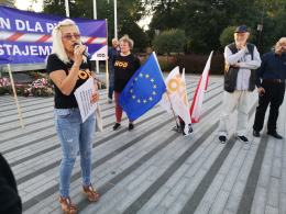 Na Placu Wolności demonstrowali sprzeciw wobec ograniczenia wolności słowa