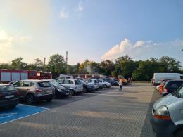 Na osiedlu Chabrów doszczętnie spłonął samochód