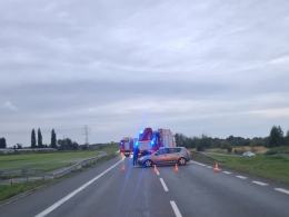 Czołowe zderzenie dwóch samochodów na obwodnicy Opola. Są ranni