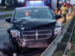 Czołowe zderzenie dwóch samochodów na obwodnicy Opola. Są ranni