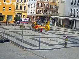 Nagłe zatrzymanie krążenia. LPR wylądował między kamienicami w Brzegu