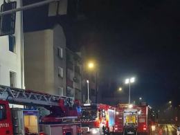 Pożar w budynku wielorodzinnym w Brzegu