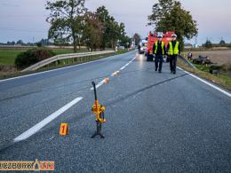 Dwie osoby trafiły do szpitala po dachowaniu pojazdu na trasie Byczyna-Kluczbork