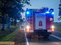 Dwie osoby trafiły do szpitala po dachowaniu pojazdu na trasie Byczyna-Kluczbork