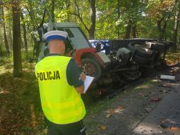 Tragiczny wypadek w Kotlarni. Nie żyje kierowca osobowej skody