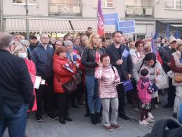 Świat patrzy nam na ręce. Zagranica o niedzielnych manifestacjach