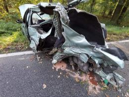Wypadek w gminie Polska Cerekiew. Doszło do zderzenia osobówki i ciężarówki