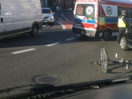 Potrącenie rowerzysty w Brzegu. Poszkodowany trafił do szpitala