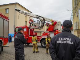 Pożar i próba ucieczki. Ćwiczenia w Zakładzie Karnym w Strzelcach Opolskich
