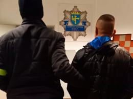 30 kg tytoniu mieszkaniec powiatu opolskiego trzymał na balkonie i w piwnicy
