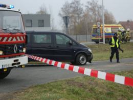 Zderzenie pojazdów w Chrząstowicach. Jednoauto dachowało