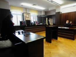 22-latek sprzedawał narkotyki, a za długi groził utratą życia. Stanął przed sądem