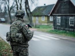 Granica: Grupa około 100 migrantów została zatrzymana przez polskie służby
