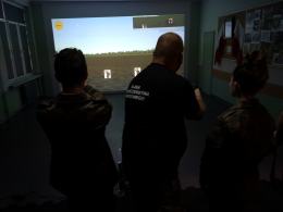 Mimo, że wirtualna to uczniowie nauczą się na niej prawdziwego strzelania