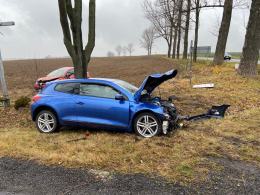 Zderzenie pojazdów w powiecie kędzierzyńsko-kozielskim. Trzy osoby trafiły do szpitala
