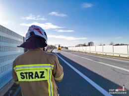 Świadkami wypadku byli strażacy. Natychmiast ruszyli z pomocą