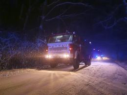 Wypadek na trasie Komorzno-Ignacówka. Nieprzytomna osoba zakleszczona w pojeździe
