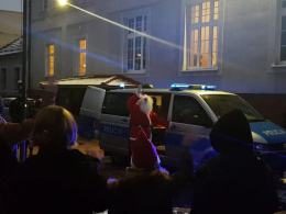 Mikołajkowa wizyta u podopiecznych z domu dziecka