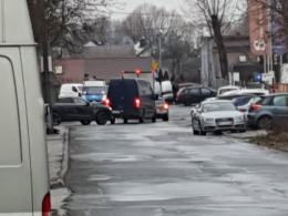 Policjanci zatrzymali poszukiwanego przestępcę. Akcja na ulicy Cygana w Opolu