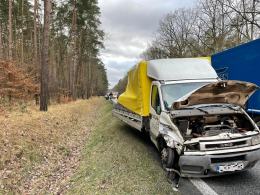 Kolizja pojazdów w Dąbrowie