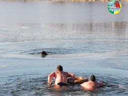 Morsowali, kiedy zauważyli tonącego psa