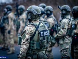 Policjanci z zespołów specjalnych CBŚP ćwiczyli w Opolu taktykę "CQB"