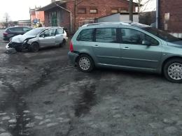 19-letnia kierująca Peugeotem jechała z czterema koleżankami. Wpadła w poślizg