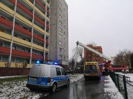 Mężczyzna wyskoczył z 10 piętra. Zginął na miejscu