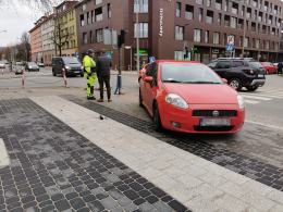 Wymusił pierwszeństwo na skrzyżowaniu. Młody kierowca ukarany wysokim mandatem