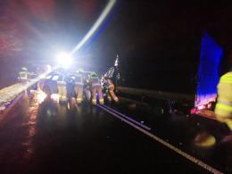 Doprowadził do czołowego zderzenia i uciekł. Pijany 30-latek trafił w ręce policjantów