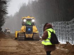 Trwają prace związane z budową zapory na granicy polsko-białoruskiej