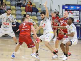 Gwardziści postawili się potentatowi polskiego handballa