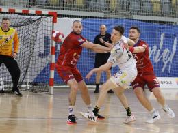 Gwardziści postawili się potentatowi polskiego handballa