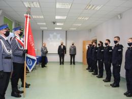 Dziesięciu nowych policjantów ślubowało na sztandar w Opolu