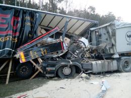 Zderzenie ciężarówek na A4. Autostrada w stronę Wrocławia zamknięta
