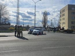 Zderzenie pojazdów na skrzyżowaniu w Opolu