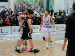 Weegree w półfinale fazy play-off!